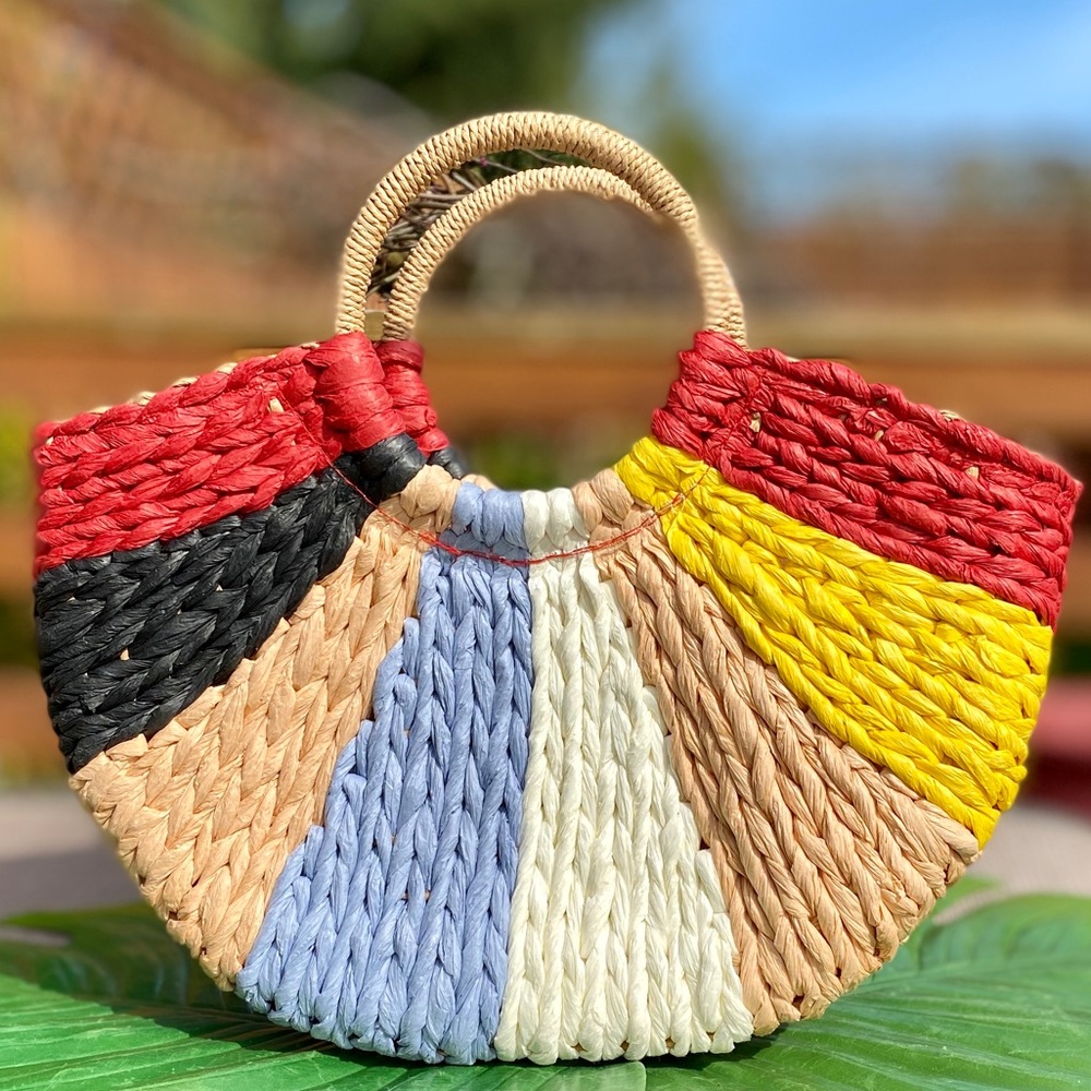 SOLD π NWT Colorful Handmade Woven Rattan Handbag - Picture 1 of 6